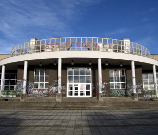 OLYMPUS DIGITAL CAMERA