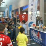 image-f0a85abae19367b14f54aeb9d987b854d3725ba215ec397dc3ed15d9a12b1e5d-V