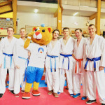 DSC_1721-12-07-karate-medals