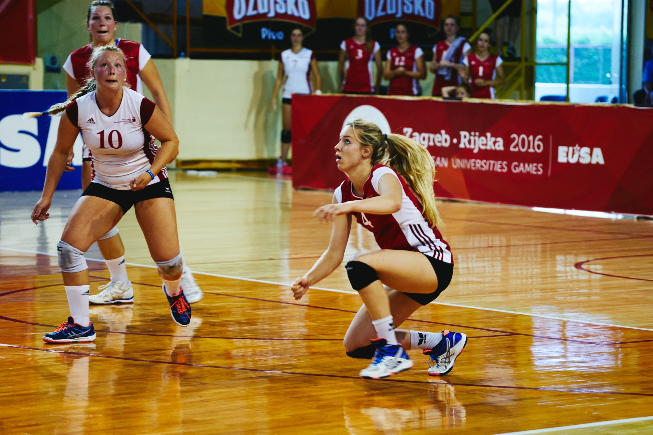 Medals awarded to best women’s volleyball teams — Europske sveučilišne